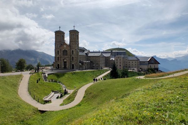 175-nd-lasalettebasilica-0351F4A8C9E-D59D-5D86-2FCE-416F800D9888.jpg