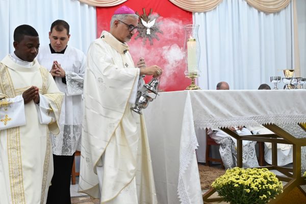 carvalho-45365DDFB2A-0B31-EF7B-DF01-F534D3F8823F.jpg