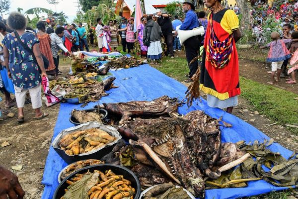 png-dopo-messa2019-0061EA5D8EC-5FFB-6438-819F-007712EECA47.jpg