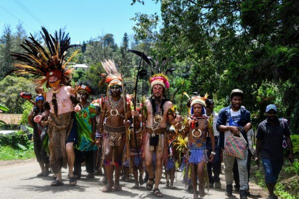 png-dopo-messa2019-009A410D255-F807-B5E3-7D25-9E03C33C9F35.jpg