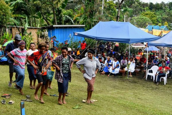 png-dopo-messa2019-017EA8F54D8-516F-EBA7-D831-732904E45906.jpg