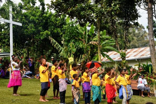 png-dopo-messa2019-0194CCB7146-3C78-25FE-24A5-B3D3513EF305.jpg